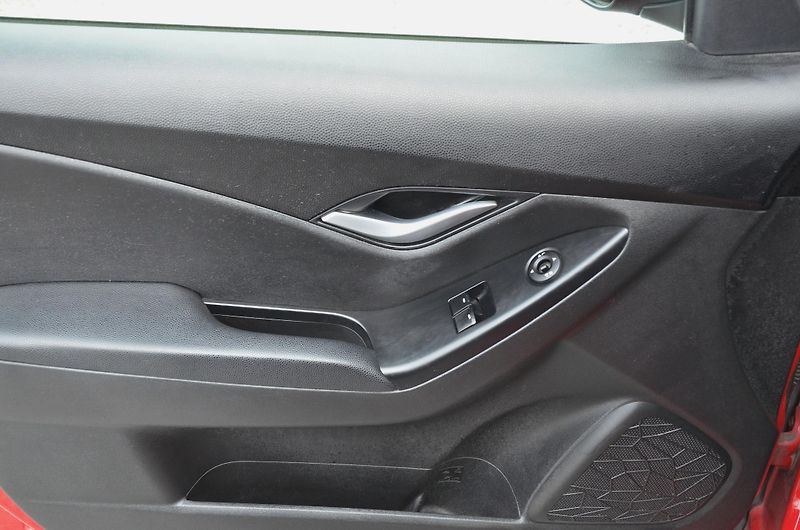 Hyundai ix20 (2013) 1.4i 66kW / ČR / 1.MAJITEL - fotka 22 z 30
