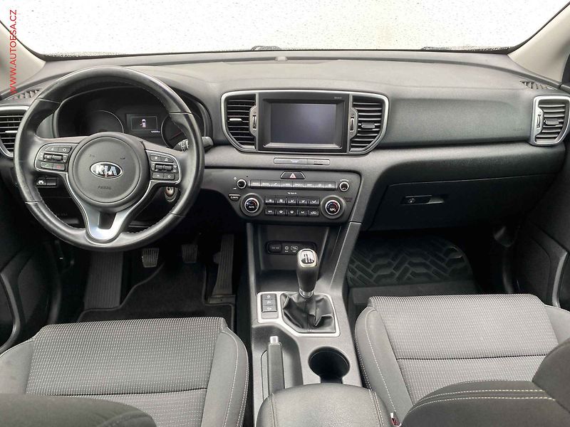 Kia Sportage (2017) 1.6 GDi, Navi, kamera, + kola - fotka 8 z 18