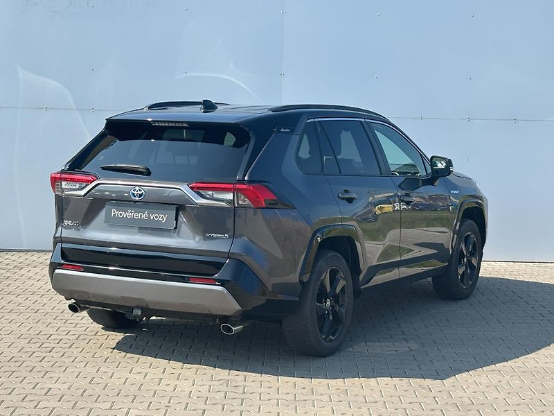Toyota RAV4 2.5 HSD e-CVT AWD Selection - fotka 2 z 28