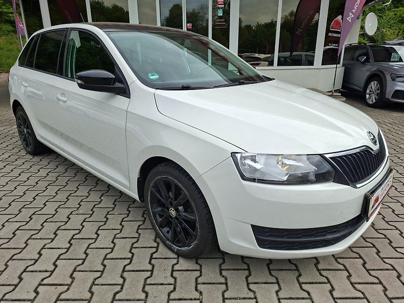 Škoda Rapid (2016) 1.2TSI 66kW - fotka 1 z 37