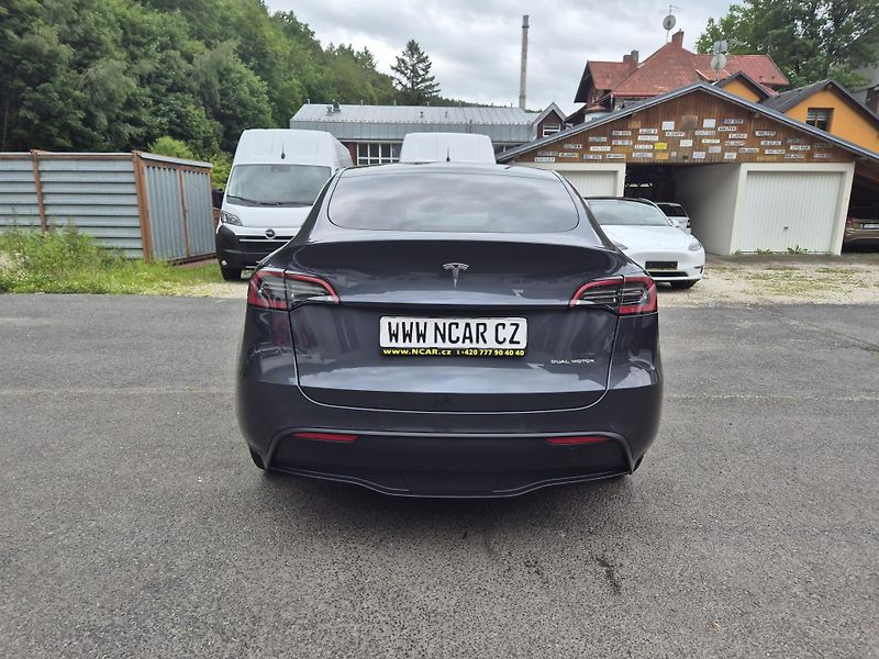 Tesla Model Y LONGE RANGE DUAL MOTOR SOH 87% - fotka 8 z 50