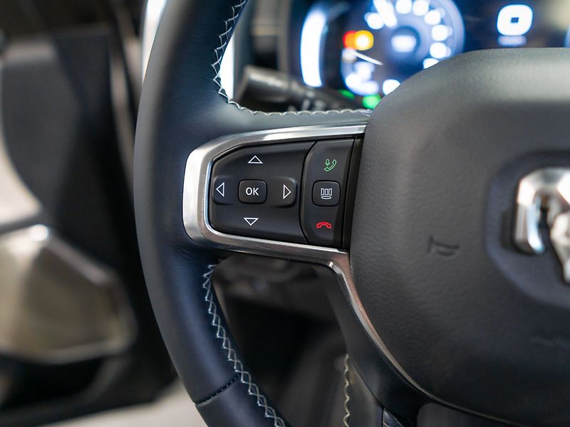 Dodge RAM (2024) 5.7 Limited Elite Edition LPG - fotka 21 z 48