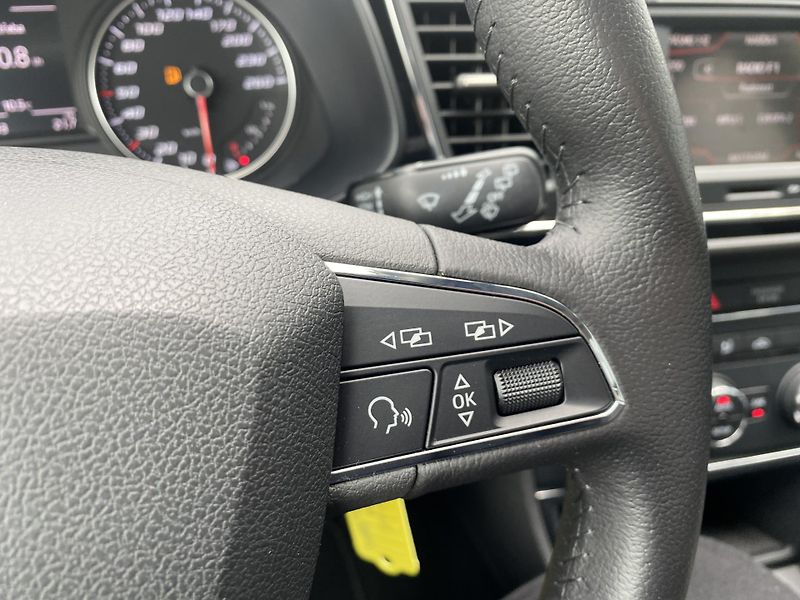 Seat Leon 1.4 TSI 92kW - 1xMAJ.- STYLE - fotka 21 z 41