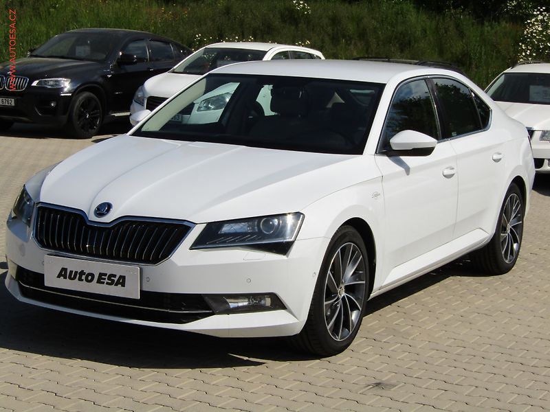 Škoda Superb (2016) 2.0 TDi 4x4, ČR, L&K, DSG - fotka 3 z 23