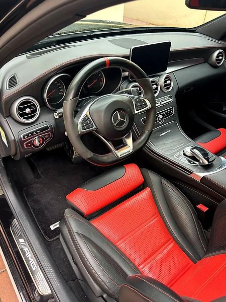Mercedes-Benz Třídy C (2016) Mercedes C63s AMG - fotka 13 z 13