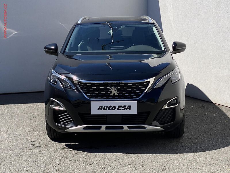Peugeot 5008 (2018) 1.2PT, Allure, +ALU, panor - fotka 2 z 19