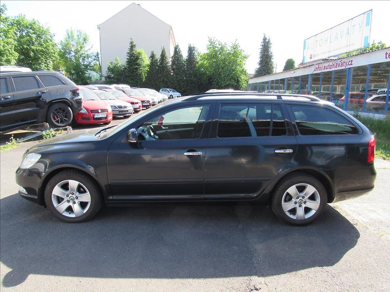 Škoda Octavia 1,6 TDI 77kW Combi - fotka 7 z 27
