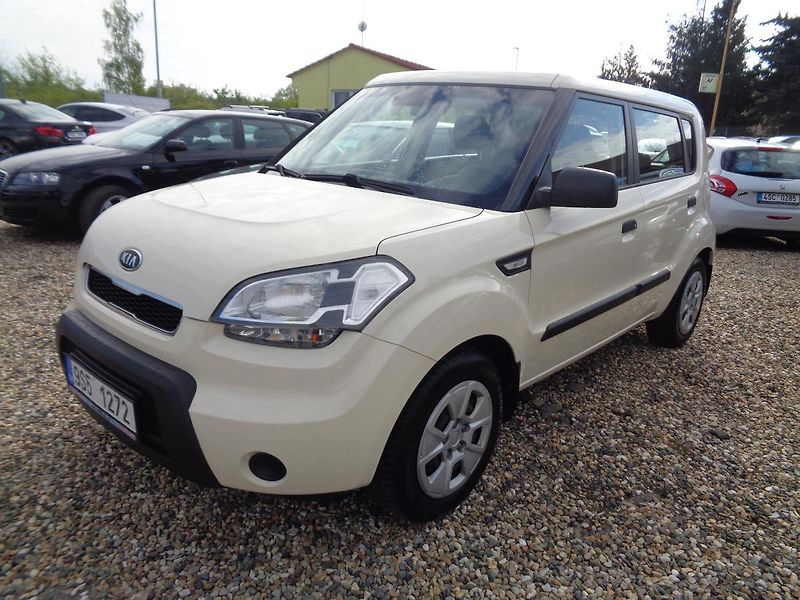 Kia Soul 1,6 - fotka 2 z 12