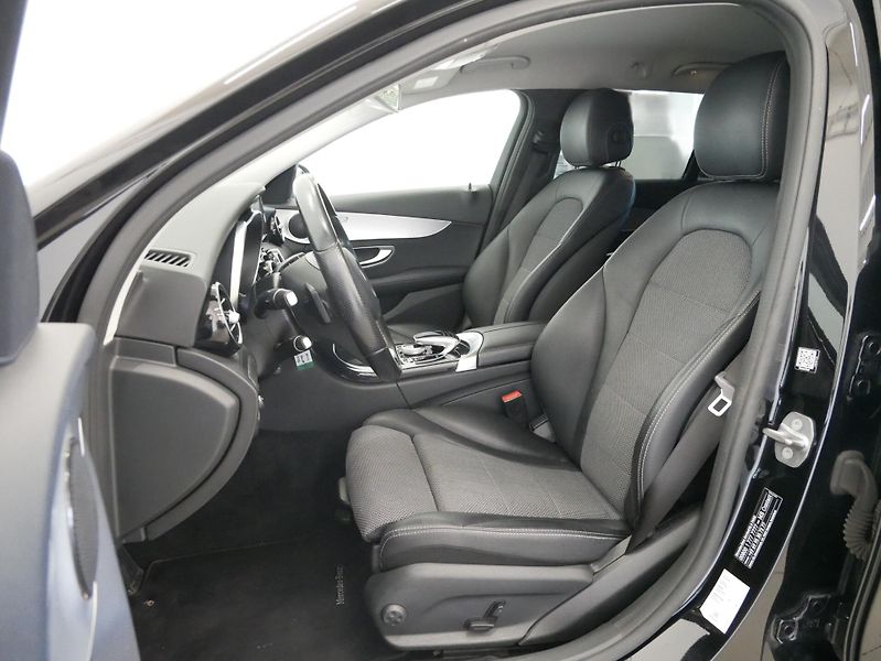 Mercedes-Benz Třídy C - fotka 11 z 29