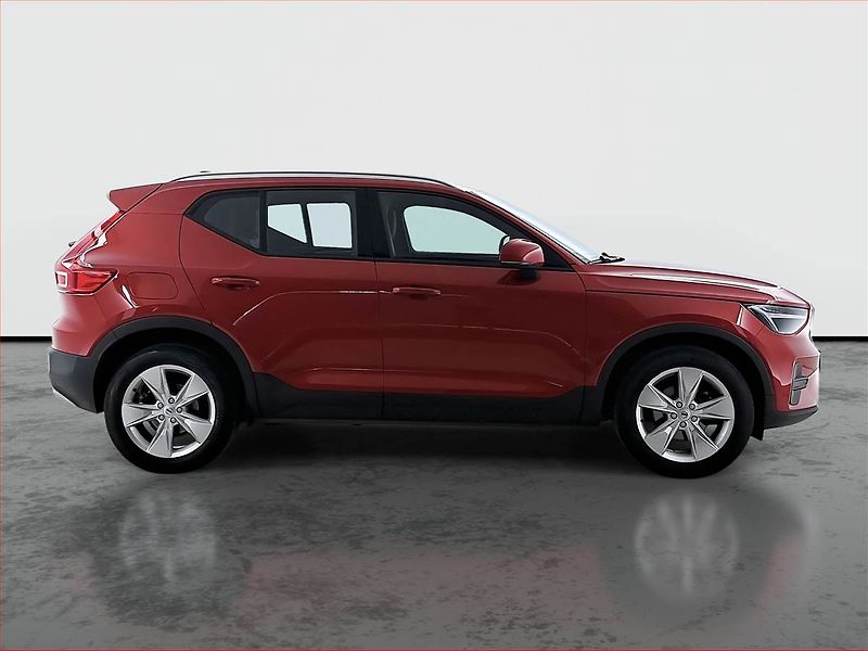 Volvo XC40 (2023) T2 - fotka 6 z 21