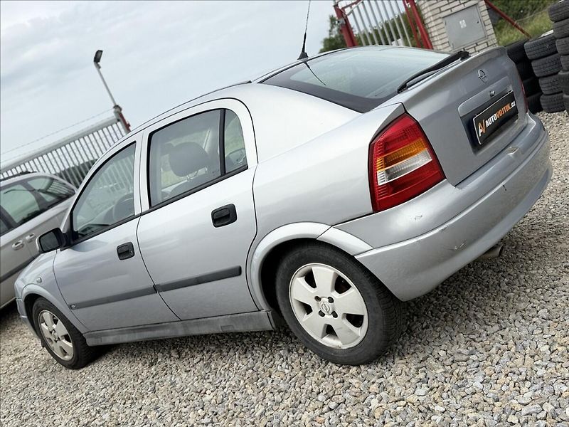 Opel Astra 1,6 16V 74tKm DIGIKLIMA - fotka 7 z 20