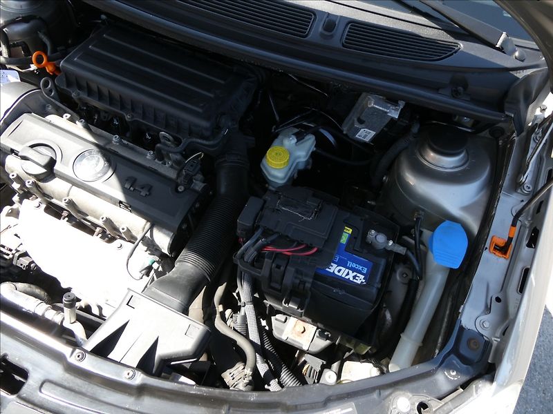 Škoda Roomster 1,4 i 16V závěs, serviska - fotka 35 z 49
