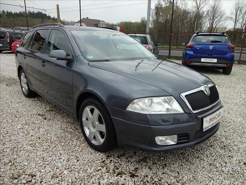 Škoda Octavia 1.8 TSI SPORT   GO MOTORU - fotka 9 z 57