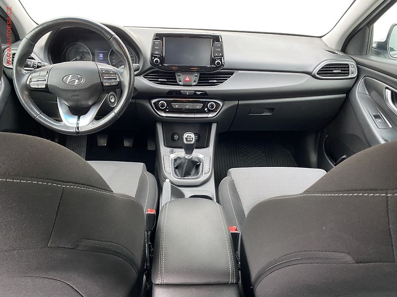 Hyundai i30 (2020) 1.6CRDi, ČR, Comfort - fotka 8 z 19