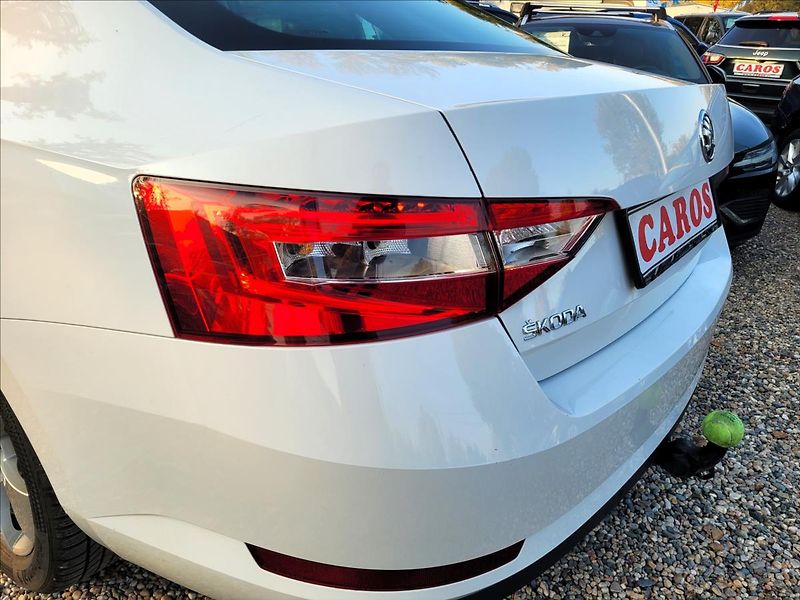 Škoda Superb 2,0 TDI,140kw,DSG,Panorama - fotka 45 z 50
