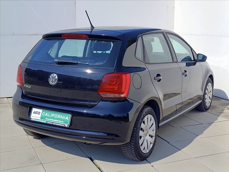Volkswagen Polo 1,2 i Klimatizace - fotka 7 z 31