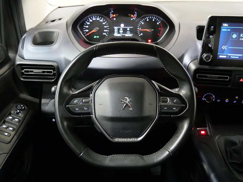 Peugeot Rifter - fotka 18 z 26