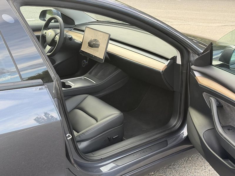 Tesla Model 3 (2022) LR, 93 %, tažné, Ryzen, Matrix - fotka 10 z 30