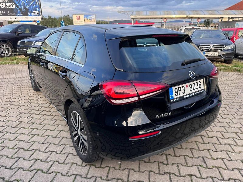 Mercedes-Benz Třídy A (2019) 180D 1,5 85 KW AUTOMAT SPORTB. - fotka 3 z 50