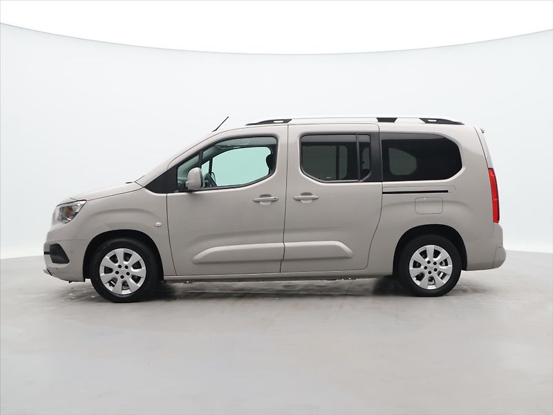 Opel Combo 1,2 Turbo 96 kW S/S AT8 Enjoy - fotka 4 z 29