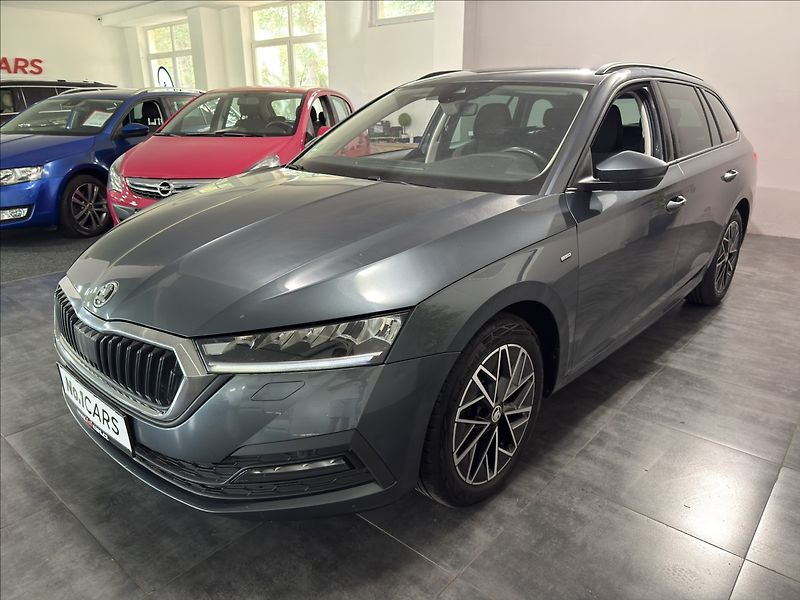 Škoda Octavia 1,5   TSI DSG 110KW CLEVER TOP - fotka 3 z 41