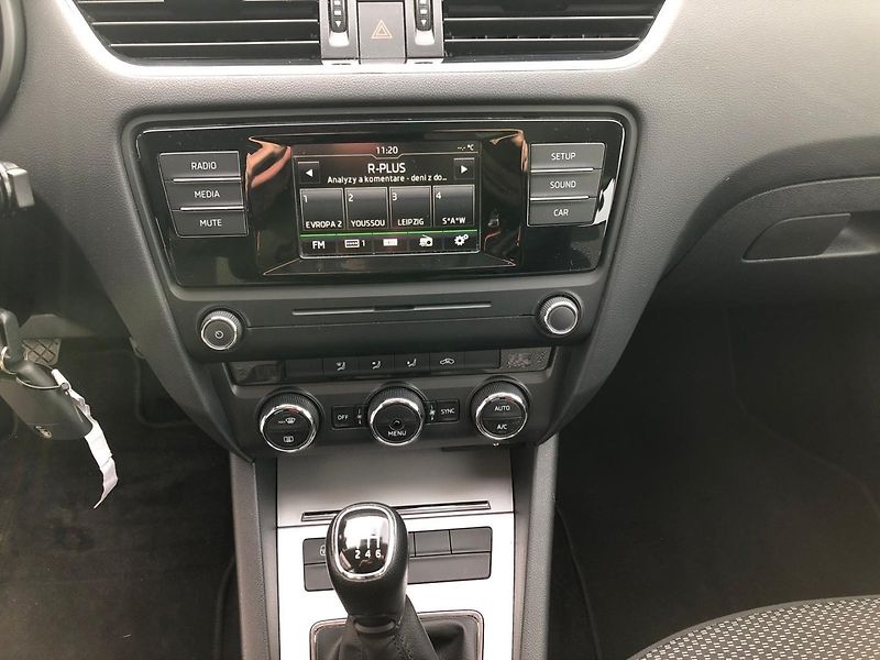 Škoda Octavia (2013) 1.2 TSI 81kw Serviska,TOP STAV - fotka 10 z 24