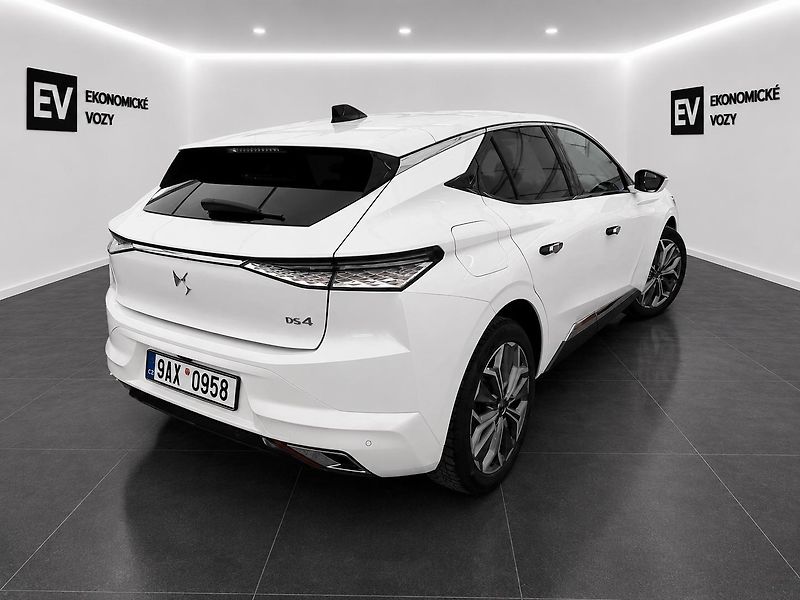DS Automobiles DS4 (2023) 1.2 PURETECH,ČR,ZÁRUKA - fotka 3 z 7