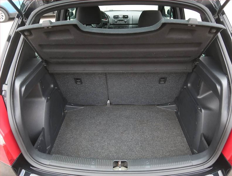 Škoda Fabia (2011) Ambition 1.2 TSI, Serv.kniha - fotka 13 z 15
