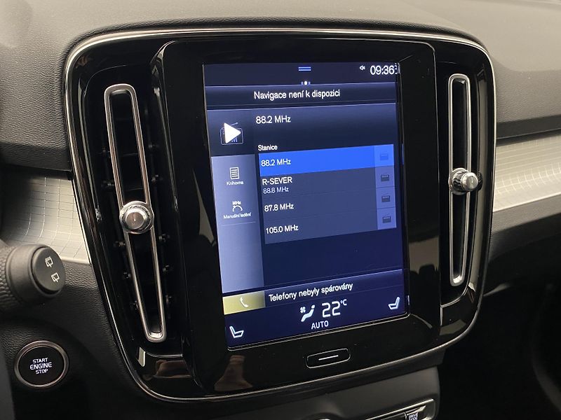 Volvo XC40 T4 MOMENTUM AUT CZ - fotka 38 z 42