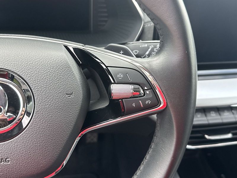 Škoda Octavia (2022) Combi 1.5 TSI M-HEV DSG Style - fotka 16 z 36