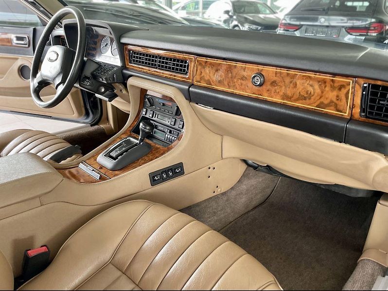 Jaguar XJ 3.6 Sovereign*1.majitel - fotka 13 z 30