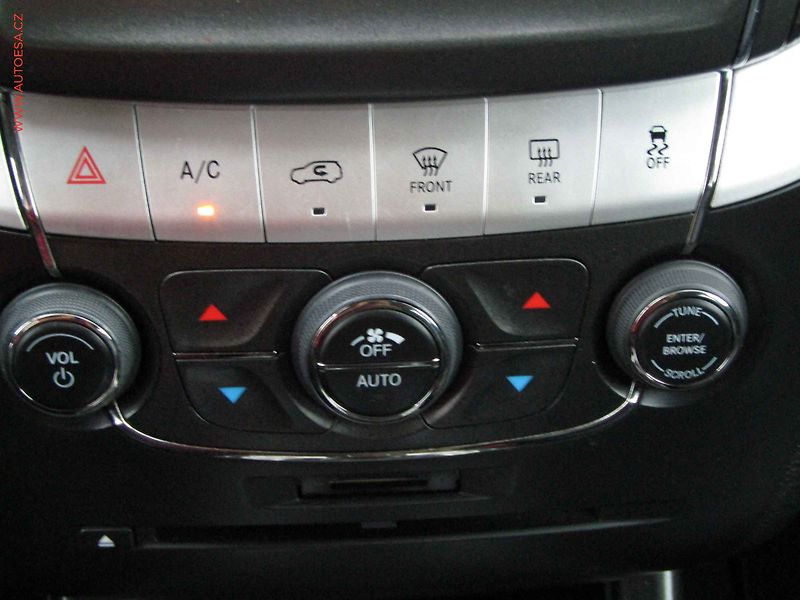 Fiat Freemont (2014) 2.0 Multijet 4x4, 7míst, AT - fotka 17 z 22