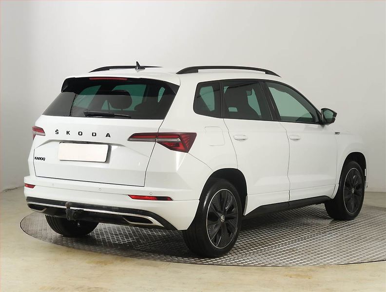 Škoda Karoq (2023) Sportline 1.5 TSI - fotka 5 z 24