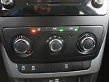 Škoda Yeti (2015) 1.2 TSI, Tempomat - náhled 17