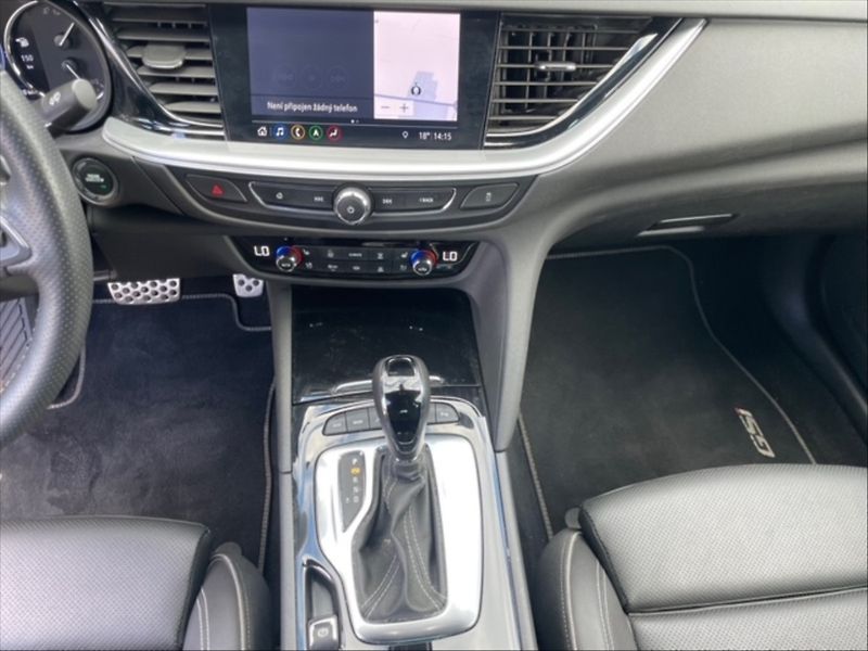 Opel Insignia 2,0 T 169k GSi 4x4 AT - fotka 10 z 11