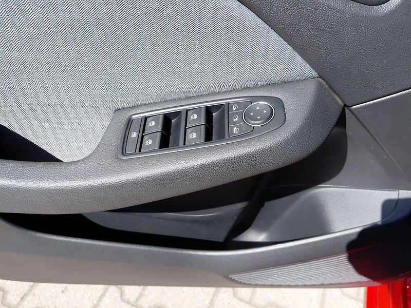 Renault Clio (2024) 1,0 TCe Techno 67 kW ČR - fotka 14 z 24
