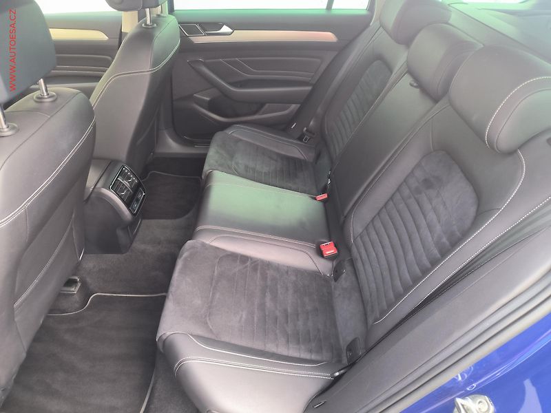 Volkswagen Passat (2019) 2.0TDi, ČR, R-Line, DSG, LED - fotka 10 z 27