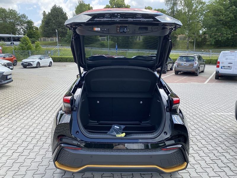 Toyota C-HR 2.0 HSD Tokyo Ed. odběr ihned - fotka 4 z 23