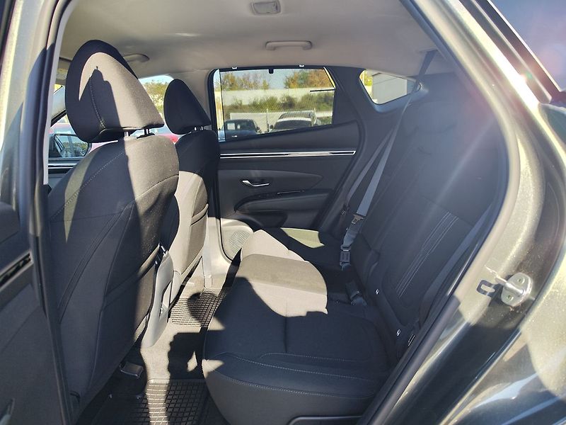 Hyundai Tucson 1.6 T-GDI/110kW Style DCT - fotka 15 z 38