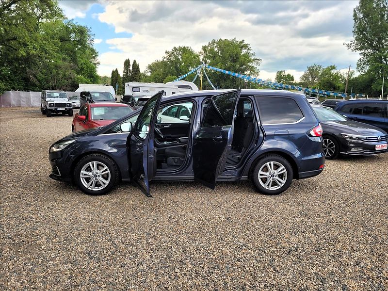 Ford Galaxy 2,5 Již není k dispozici - fotka 19 z 50