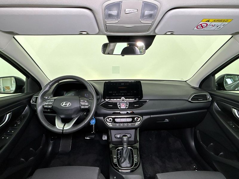 Hyundai i30 Smart DCT - fotka 5 z 26
