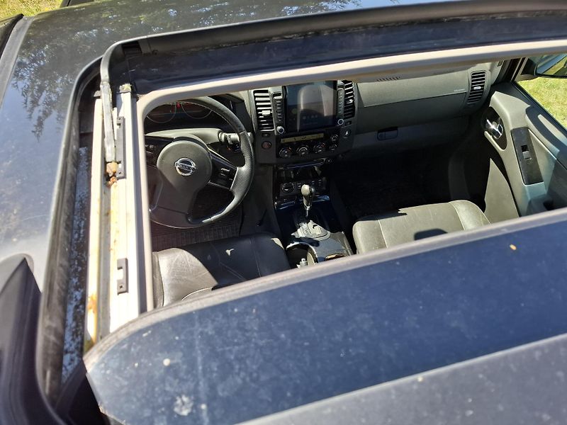 Nissan Pathfinder (2008) - fotka 19 z 21