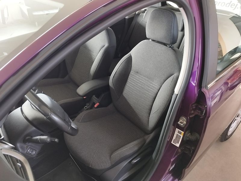 Citroën C3 (2016) 1,2I,60KW,KLIMA,LED,SERVISKA - fotka 16 z 26