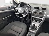 Škoda Octavia (2010) 1.6 TDI, Serv.kniha, Tempomat - náhled 7