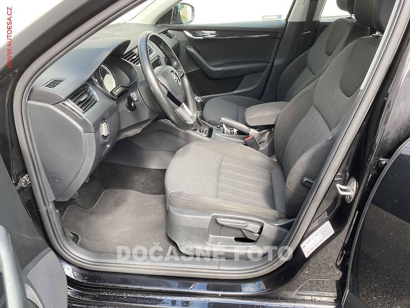 Škoda Octavia (2017) 1.6 TDi, 2.maj,ČR, Style, LED - fotka 9 z 16