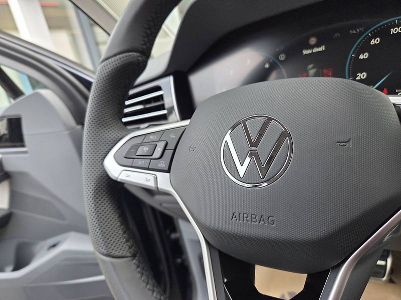 Volkswagen Touareg (2026) Final Edition R-Line 3.0 TDI 2 - fotka 23 z 57