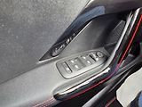 Peugeot 2008 (2019) 1.2 PT 130 GT line MAN 6 - náhled 23