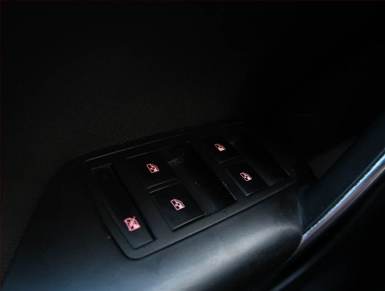 Opel Insignia (2012) 2.0 CDTI, 4X4, jezdí výborně - fotka 16 z 16