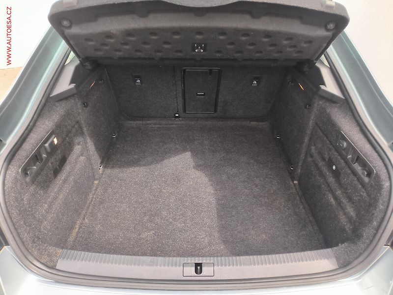 Škoda Superb (2017) 1.4 TSi, Style, bixen, panor - fotka 7 z 23