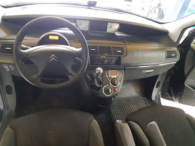Citroën C8 2.0 HDI DIGIKLIMA NAVI TAŽNÉ - fotka 9 z 24